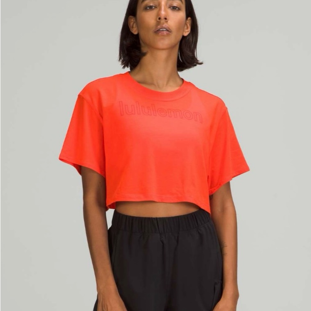 Lululemon All Yours Cropped T-Shirt *Graphic